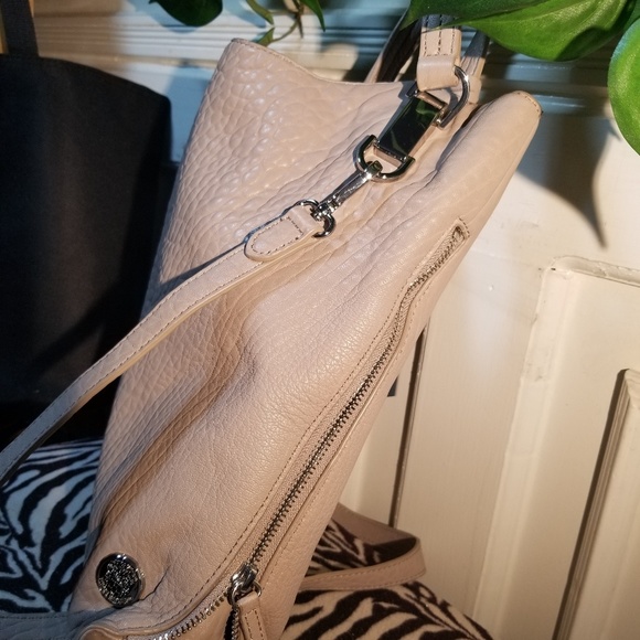 Vince Camuto bag - Picture 2 of 6